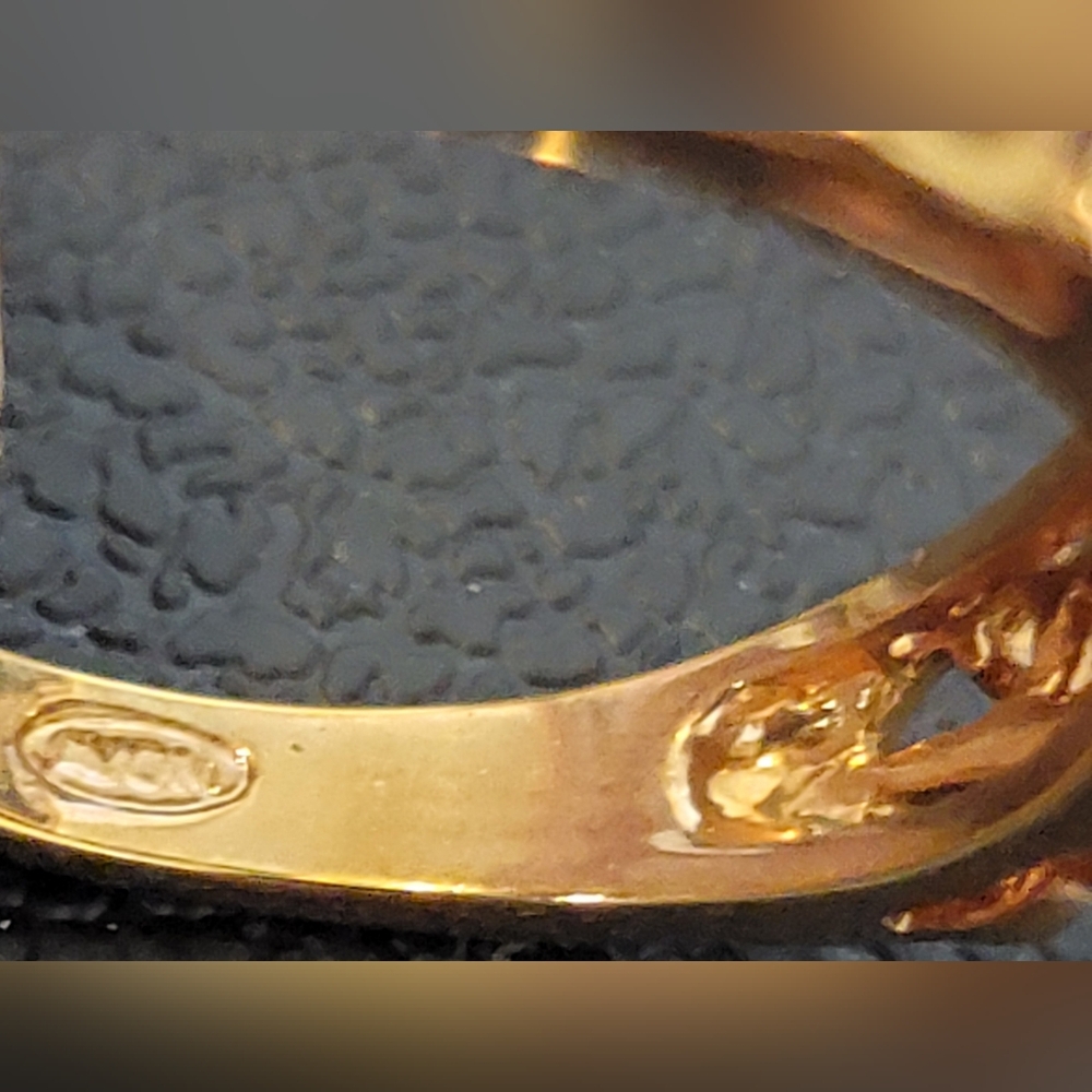 Goldtone Ring w/Blue Stone - Picture 2 of 2